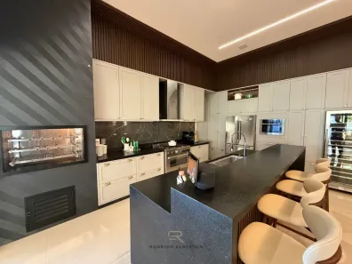 Casa de Condomínio com 4 Quartos à venda, 380m² no Morada dos Nobres, Cuiabá