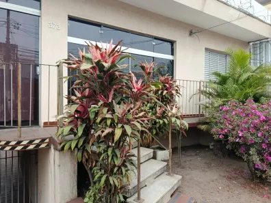 Casa com 3 Quartos para venda ou aluguel, 300m² no Centro, Osasco