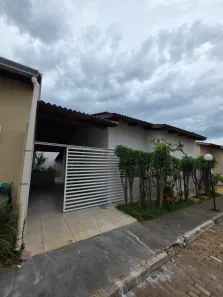 Casa com 3 Quartos para alugar, 190m² no Chácaras São Pedro, Aparecida de Goiânia