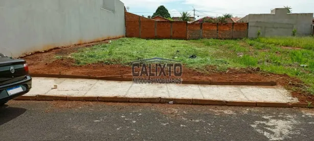Lote/Terreno à venda, 300m² no Jardim Holanda, Uberlândia