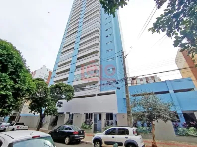 Apartamento com 3 Quartos à venda, 246m² no Zona 07, Maringá