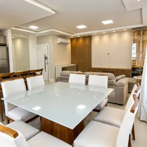 Apartamento com 3 Quartos para alugar, 120m² no Centro, Balneário Camboriú