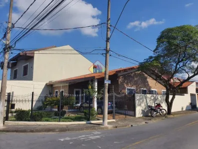 Casa com 3 Quartos à venda, 108m² no Parque São Jorge, Taubaté