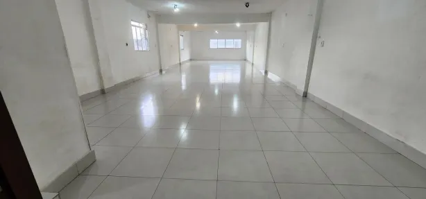 Imóvel Comercial para alugar, 232m² no Vila Mathias, Santos