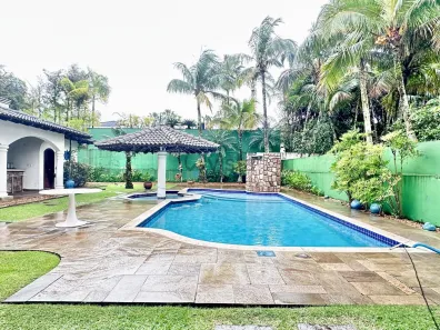 Casa com 4 Quartos para alugar, 298m² no Jardim Acapulco, Guarujá