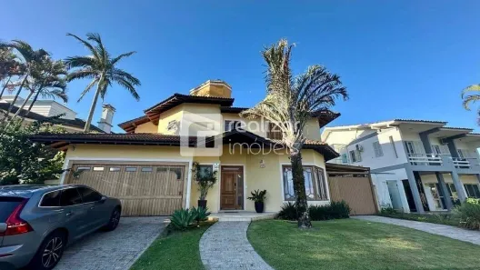 Casa com 5 Quartos para alugar, 400m² no Jurerê Internacional, Florianópolis