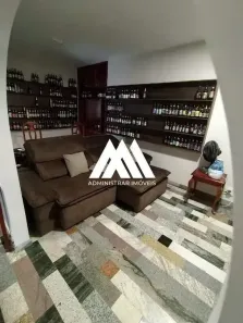 Casa com 3 Quartos à venda, 400m² no Centro, Itaúna