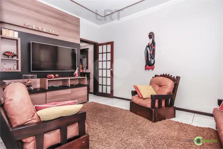 Casa com 3 Quartos à venda, 230m² no Partenon, Porto Alegre