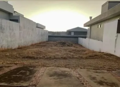 Lote/Terreno à venda, 378m² no Residencial Villaggio II, Bauru