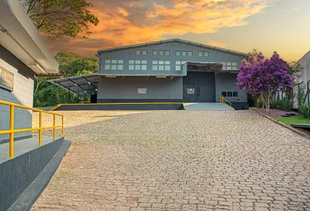 Galpão/Depósito/Armazém à venda, 2700m² no Jardim Recanto Suave, Cotia