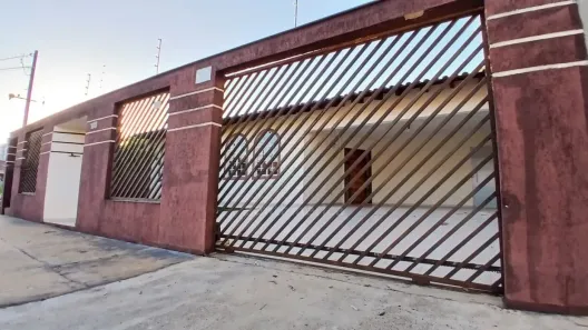 Casa com 4 Quartos para alugar, 120m² no Jardim Império do Sol, Londrina