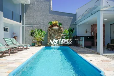 Sobrado com 3 Quartos à venda, 252m² no Bom Retiro, Matinhos