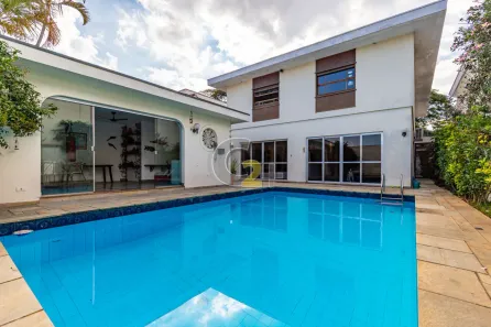 Sobrado com 4 Quartos à venda, 370m² no Granja Julieta, São Paulo