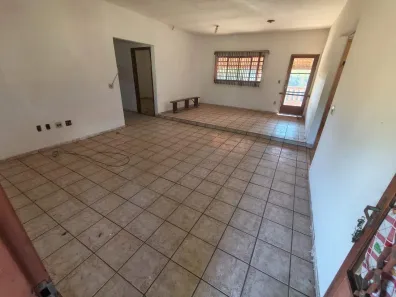 Fazenda/Sítio com 5 Quartos à venda, 200m² no Loiolas, Limeira