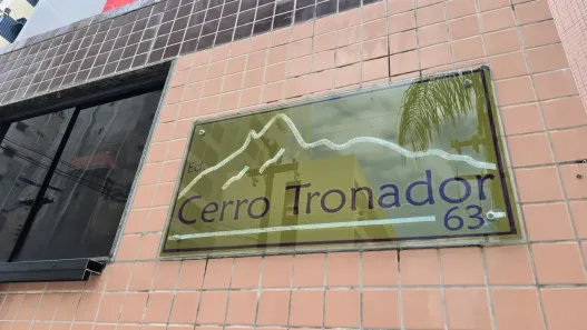 Apartamento com 2 Quartos para alugar, 92m² no Jatiúca, Maceió