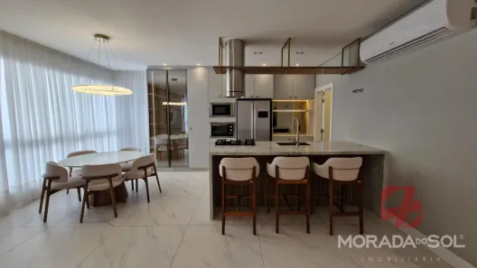 Apartamento com 3 Quartos para alugar, 130m² no Meia Praia, Itapema
