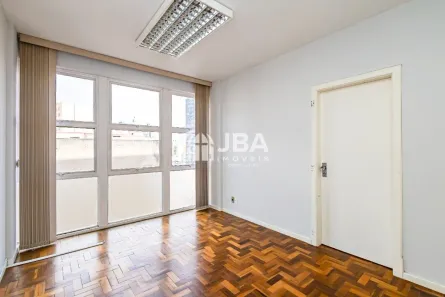 Imóvel Comercial à venda, 58m² no Centro, Curitiba