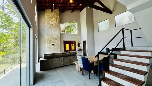 Casa com 4 Quartos à venda, 300m² no Parque Rio Abaixo, Atibaia