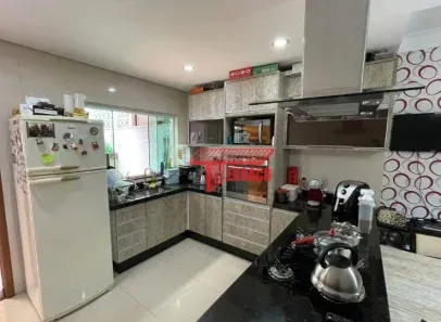 Casa de Condomínio com 3 Quartos à venda, 250m² no Vila Assunção, Santo André