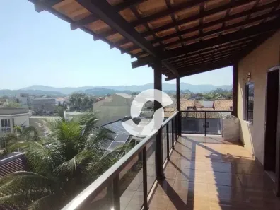 Casa com 5 Quartos à venda, 422m² no Camboinhas, Niterói