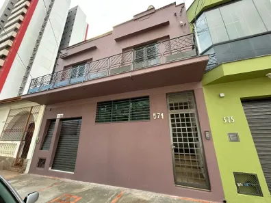 Casa com 3 Quartos para alugar, 130m² no Centro, Piracicaba
