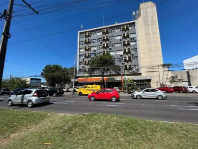 Sala Comercial à venda, 32m² no Passo da Areia, Porto Alegre