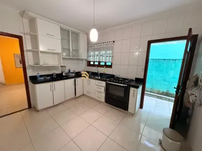 Casa de Condomínio com 4 Quartos para alugar, 165m² no Residencial Ana Maria, São José dos Campos