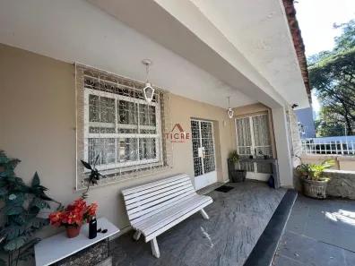 Imóvel Comercial com 3 Quartos para alugar, 130m² no Serra, Belo Horizonte