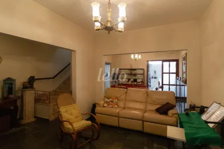 Casa com 5 Quartos para alugar, 212m² no Vila Mariana, São Paulo