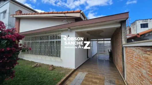 Casa com 3 Quartos à venda, 137m² no Vila Romano, São Paulo