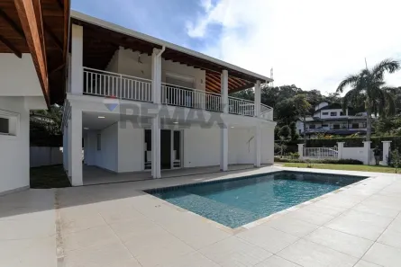 Casa de Condomínio com 4 Quartos à venda, 400m² no , Guararema