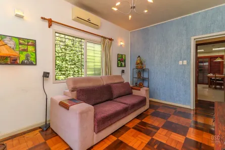 Casa com 3 Quartos à venda, 170m² no Passo da Areia, Porto Alegre