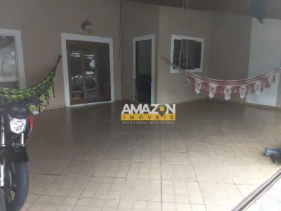 Sobrado com 4 Quartos à venda, 176m² no Residencial Sítio Santo Antônio, Taubaté