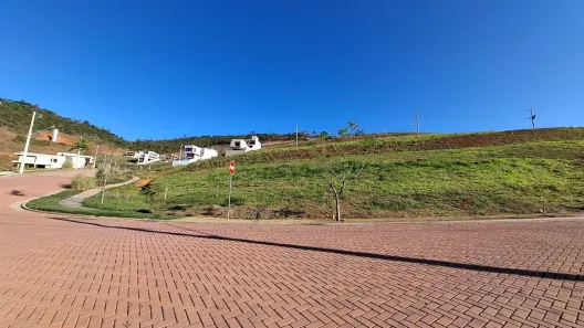 Lote/Terreno à venda, 533m² no Vina Del Mar, Juiz de Fora