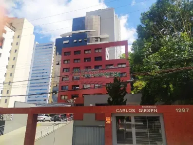 Sala Comercial à venda, 62m² no Exposição, Caxias do Sul