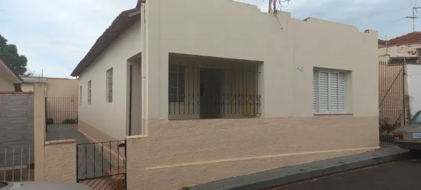 Casa com 3 Quartos à venda, 122m² no Vila Xavier (Vila Xavier), Araraquara