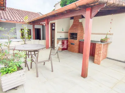 Casa com 3 Quartos à venda, 90m² no Mundo Novo, Juiz de Fora
