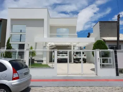 Casa com 4 Quartos à venda, 321m² no Carianos, Florianópolis