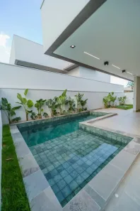 Casa de Condomínio com 3 Quartos à venda, 247m² no Laranjeiras, Uberlândia