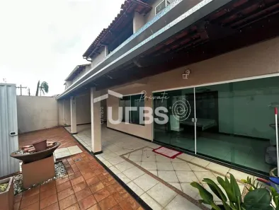 Sobrado com 3 Quartos à venda, 298m² no Jardim América, Goiânia