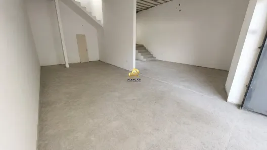 Ponto Comercial para alugar, 130m² no Santa Lúcia, Vitória