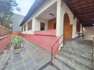 Imóvel Comercial com 4 Quartos para alugar, 460m² no Cidade Nova, Belo Horizonte
