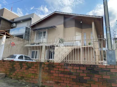 Casa com 3 Quartos à venda, 182m² no Petrópolis, Passo Fundo