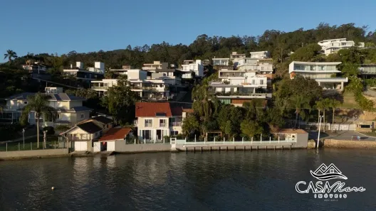 Casa com 4 Quartos à venda, 274m² no Cacupé, Florianópolis