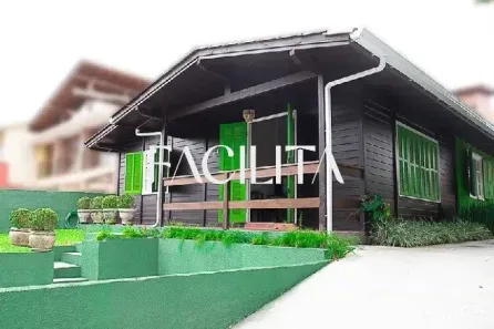 Casa com 3 Quartos para alugar, 105m² no Rio Tavares, Florianópolis