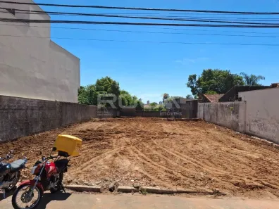 Lote/Terreno à venda, 750m² no Vila São José, São Carlos