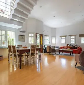 Sobrado com 3 Quartos à venda, 254m² no Sumaré, São Paulo