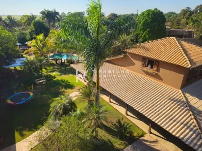 Fazenda/Sítio com 4 Quartos à venda, 2500m² no Núcleo Urbano Monte Carlo, Guapiaçu