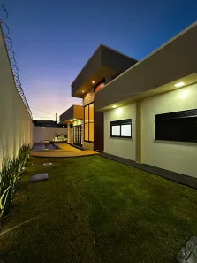 Casa com 3 Quartos à venda, 380m² no Setor Três Marias I, Goiânia