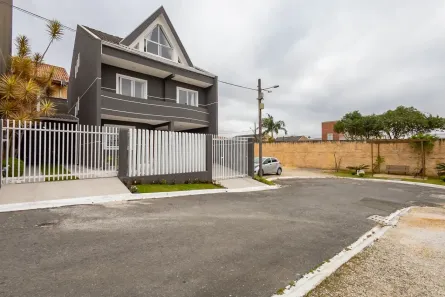 Sobrado com 4 Quartos à venda, 205m² no Atuba, Curitiba
